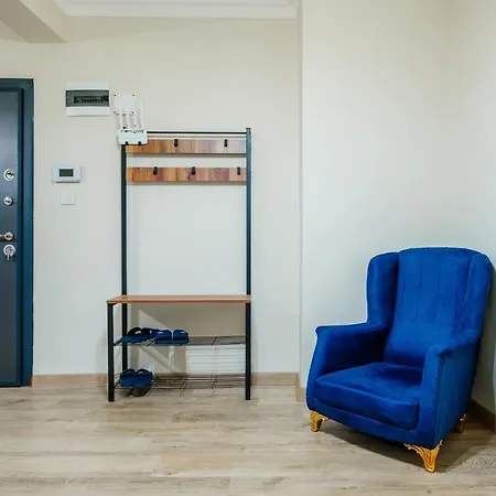 Tranquil Flat With Balcony In Daire
