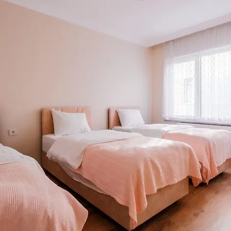 Tranquil Flat With Balcony In Daire